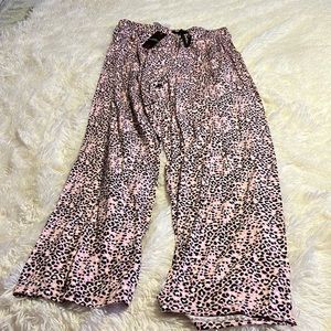 Mayfair pink leopard print pajama lounge pant L NWT